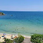 Crystal Bay Apartament