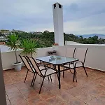 Crystal Bay Apartament PalaiónTsiflíkion