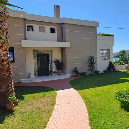 Crystal Bay Apartamento *