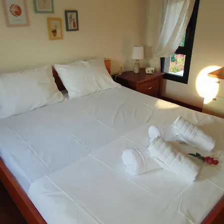 Crystal Bay Apartment PalaiónTsiflíkion