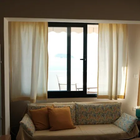 Crystal Bay Apartment *
