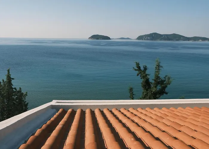 Crystal Bay PalaiónTsiflíkion