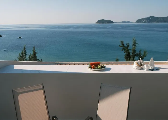 Crystal Bay PalaiónTsiflíkion